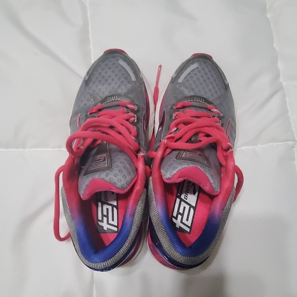 Brooks Shoes - Brooks Transcend 2